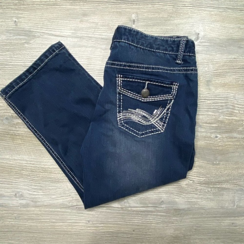 Maurices Curvy Denim Capris - Picture 2 of 8